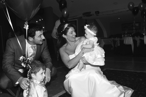 Black and white wedding photography expert